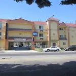 Starlight Inn, Valley Blvd - Downtown La